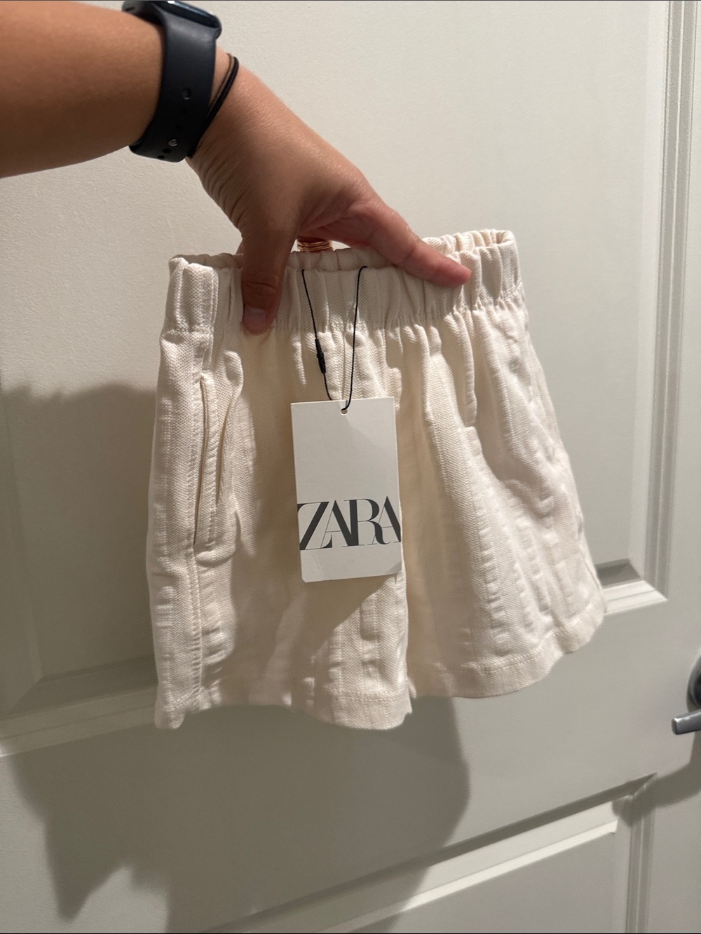 ZARA Cream Boys Elastic Waist Shorts